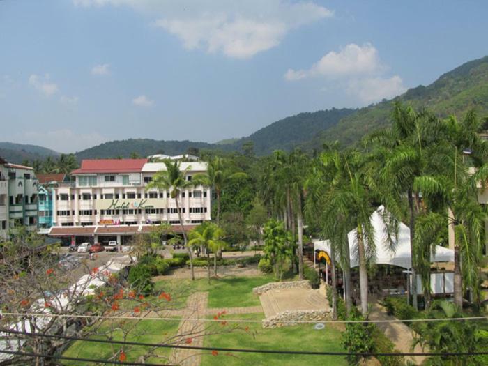 Oasis Guesthouse & Bar Karon Exterior photo